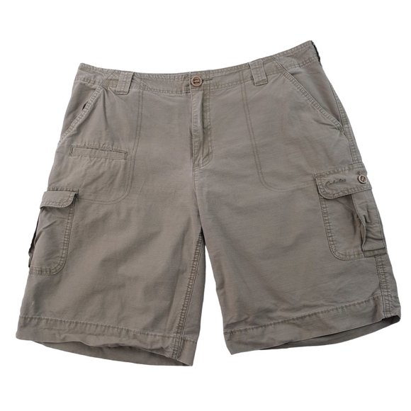 Cabela's Shorts Cabelas Green Flat Front Cargo Regular Fit Solid